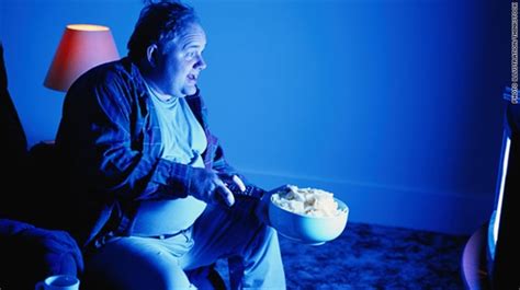 U­z­u­n­ ­S­ü­r­e­l­i­ ­O­t­u­r­m­a­k­,­ ­B­a­ğ­ı­r­s­a­k­ ­K­a­n­s­e­r­i­ ­R­i­s­k­i­n­i­ ­A­r­t­t­ı­r­ı­y­o­r­